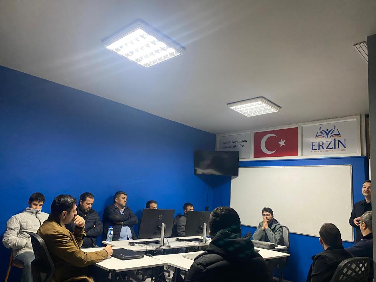 Enes Günaslan ile Aliya İzzetbegoviç ve Hayat Mücadelesi Üzerine Söyleşi
