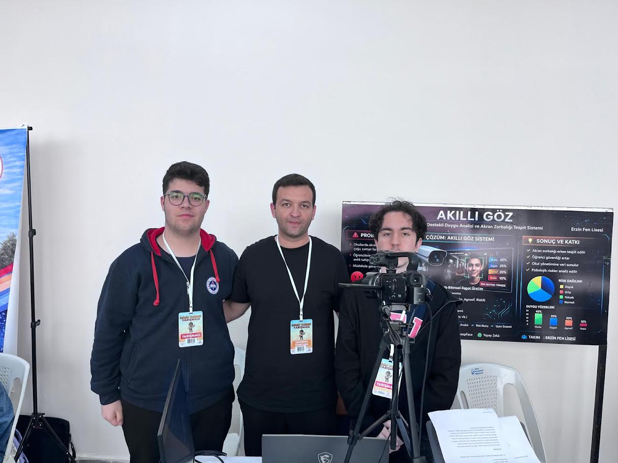 Erzinli Öğrencilerin Geliştirdiği Yardımcı Doktor Projesi TEKNOFEST’te Kabul Aldı